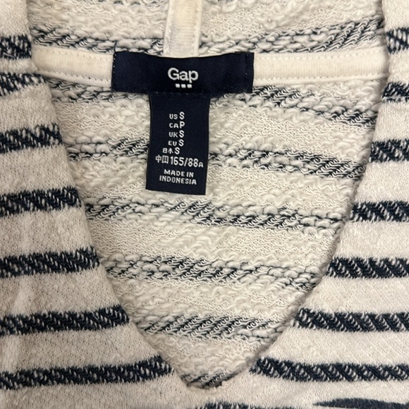 Gap Coast to Coast striped hooded pullover - Picture 3 of 5